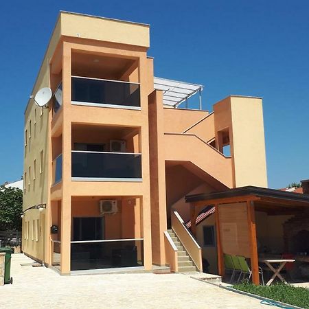 Villa Merjem Вир Екстериор снимка