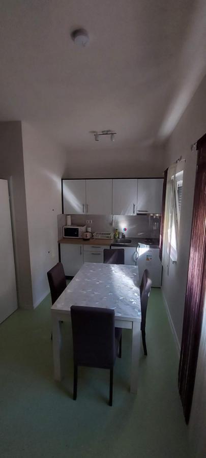 Villa Merjem Вир Екстериор снимка
